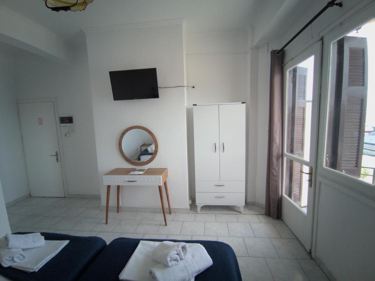Omiros Rooms Хиос Екстериор снимка